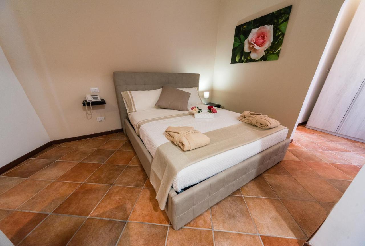 Le Undici Rose Hotel Viterbo Esterno foto