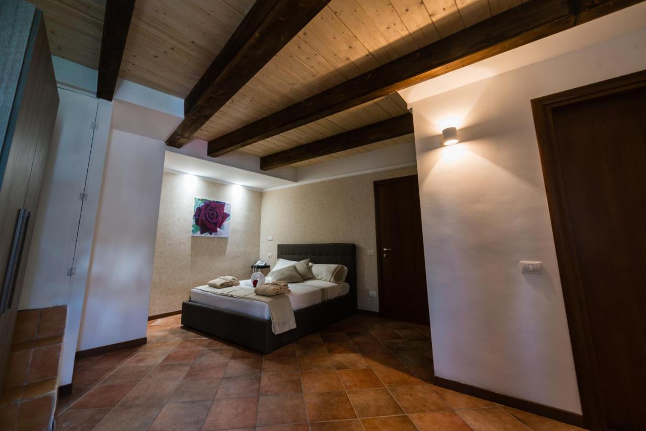 Le Undici Rose Hotel Viterbo Esterno foto