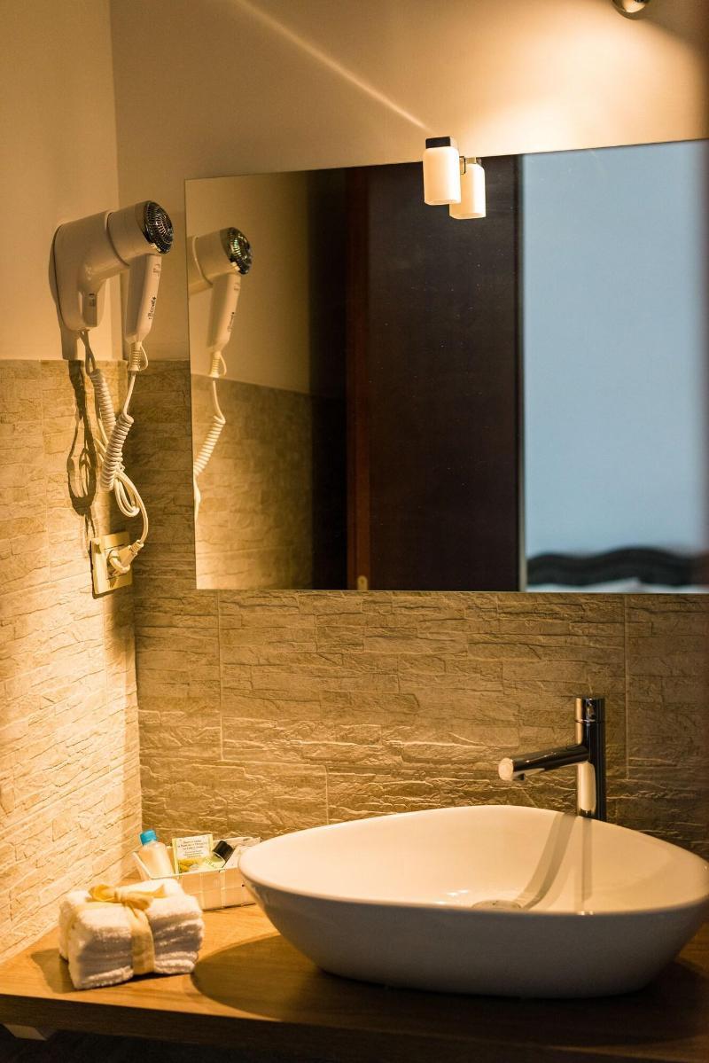 Le Undici Rose Hotel Viterbo Esterno foto