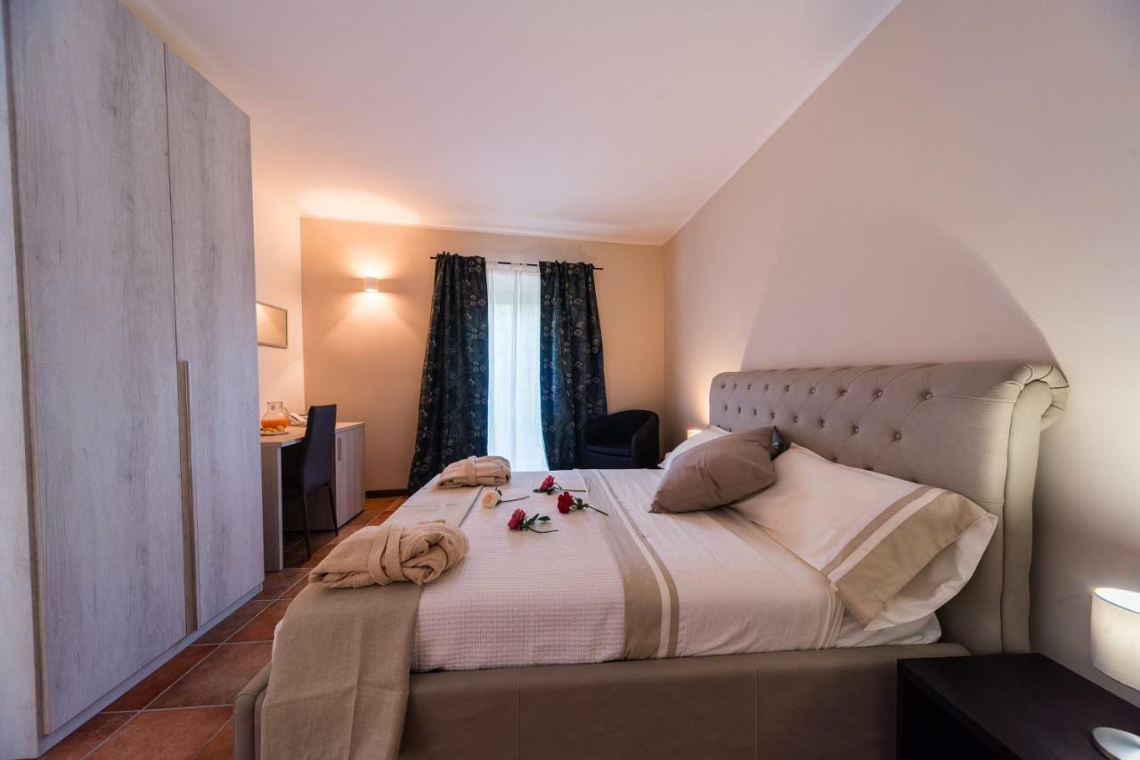 Le Undici Rose Hotel Viterbo Esterno foto