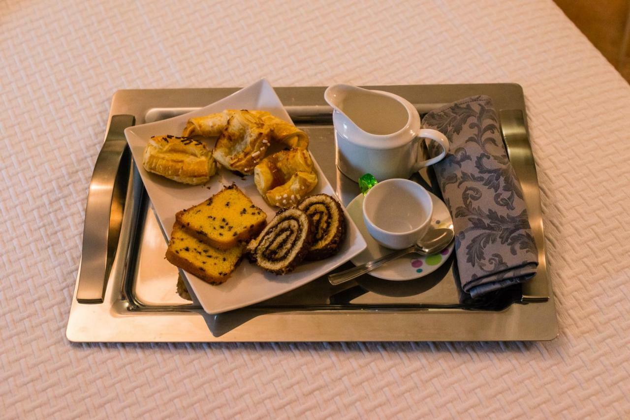 Le Undici Rose Hotel Viterbo Esterno foto